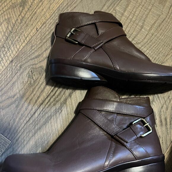 Naturalizer Brown Leather Booties Size 8.5 - Picture 9 of 14